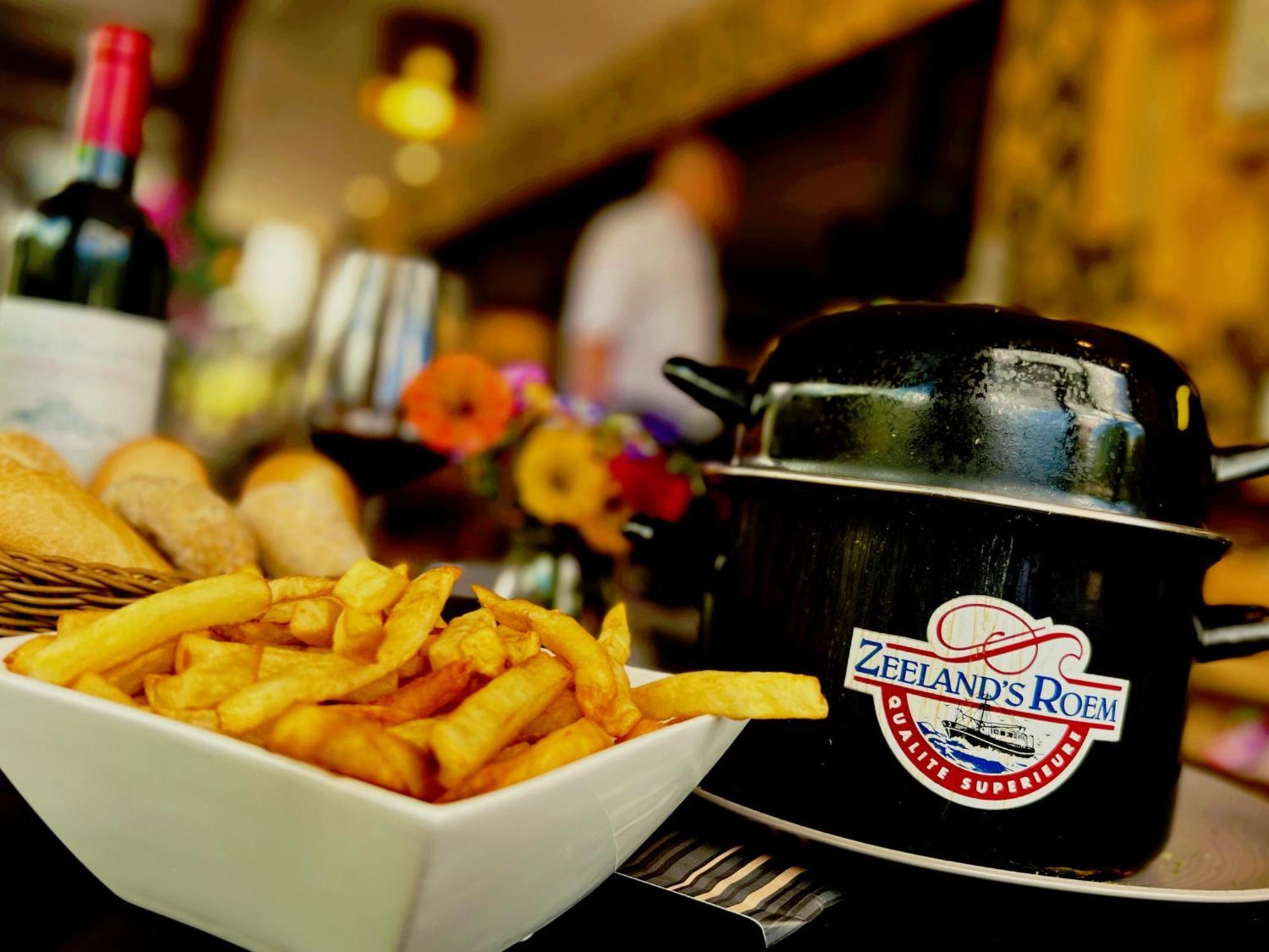 Au Sommet De La Cascade Hotel Stavelot Bagian luar foto