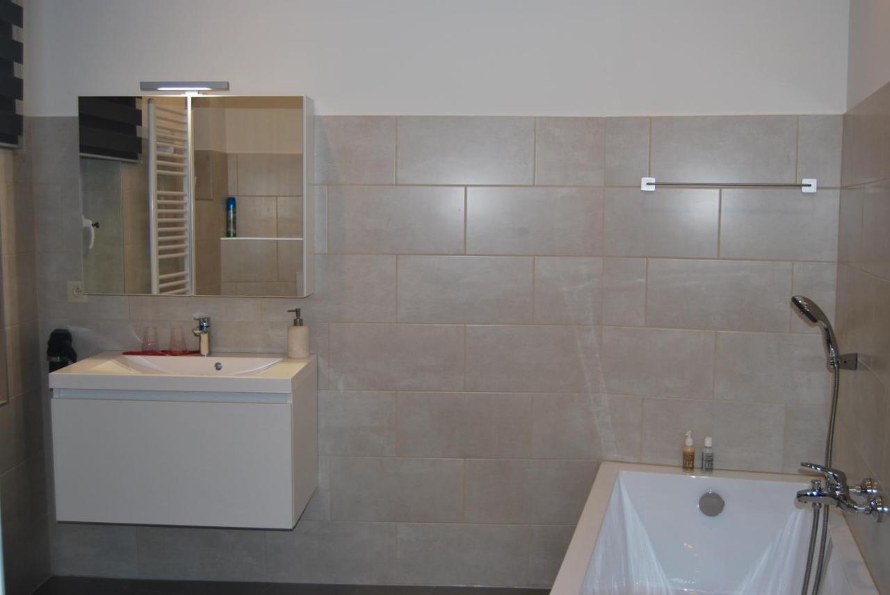 Au Sommet De La Cascade Hotel Stavelot Bagian luar foto