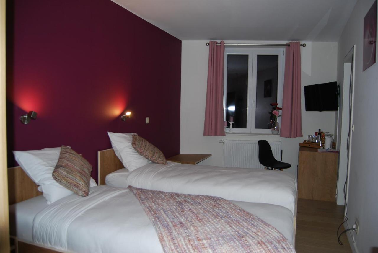 Au Sommet De La Cascade Hotel Stavelot Bagian luar foto